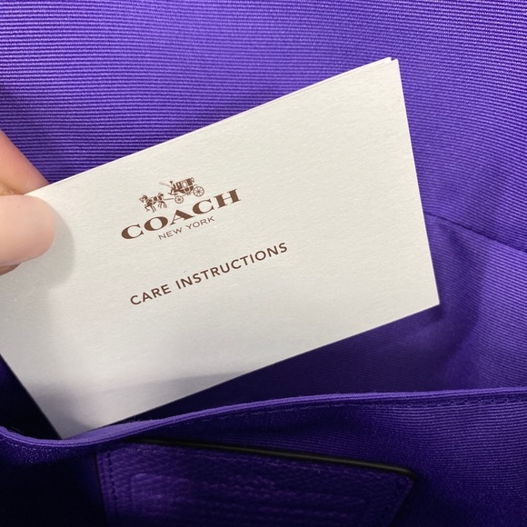 NWOT Authentic Coach Legacy Penny Tassel Turn-lock - Picture 8 of 8